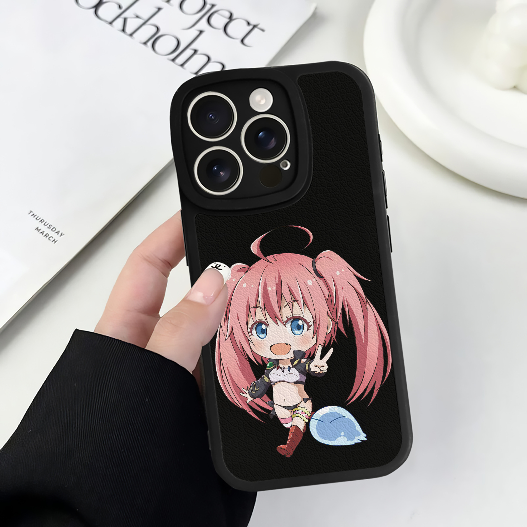 （画像用） 転スラ Regarding Reincarnated to Slime 【iPhone 16シリーズ対応】シリコンスマホケース（レザー調） 材質：シリコン
